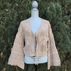 Women's Beige Knitted Sweater Size Medium
